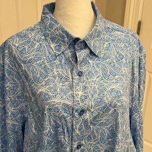 Robert Graham Blue and White Patterned Men's Shirt